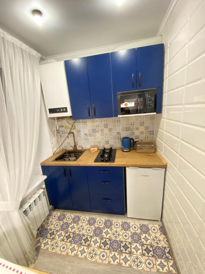 Люкс Апартаменти «Д.І.М.» Kamianets-Podilskyi Exterior foto